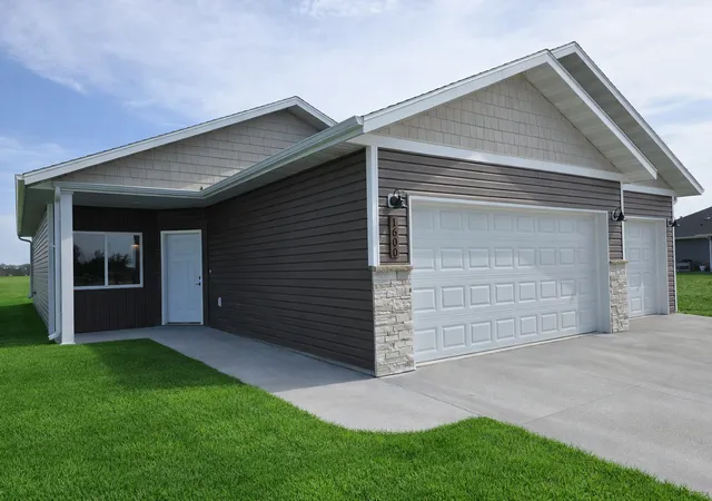 Photo 2 of Single family home for sale at 1600 5th Avenue NE, Dilworth, MN 56529 | MLS# 7084973 | Listing updated on 2026-10-23