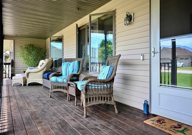 3rd image of 1429 Ridgewood Dr, Winona, MN 55987 | MLS# 7084985