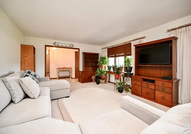 5th image of 1429 Ridgewood Dr, Winona, MN 55987 | MLS# 7084985