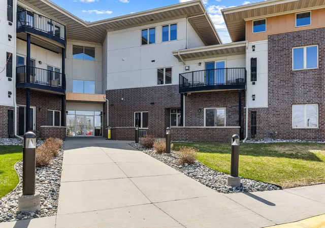 Homes for sale in Fargo, ND | 3200 11th St S #220, Fargo, ND 58104 | MLS# 7085000