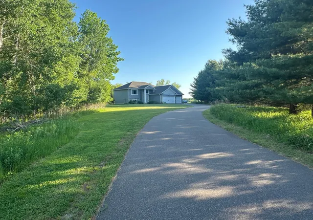 1st image of 1850 357th Ave Ne, Cambridge, MN 55008 | MLS# 7085044