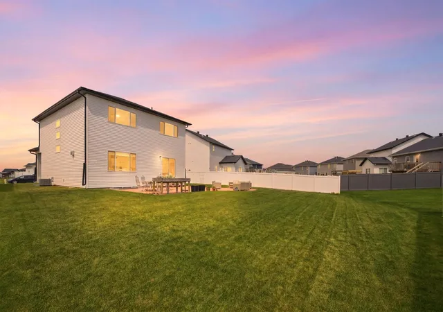 3rd image of 5497 11Th St W, West Fargo, ND 58078 | MLS# 7085172