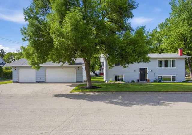 Homes for sale in Barnesville, MN | 304 6th Ave Se, Barnesville, MN 56514 | MLS# 7085201