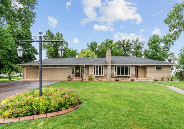 3rd image of 719 Park Ave, Hamburg, MN 55339 | MLS# 7085235