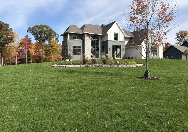 Photo 1 of Mansion for sale at 4731 140th Lane Ne, Andover, MN 55304 | MLS# 7085284 | Listing updated on 2026-10-09