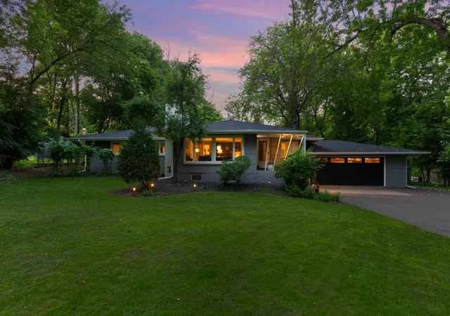 1st image of 18150 Honeysuckle Ln, Wayzata, MN 55391 | MLS# 7085315