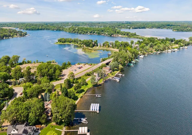 Photo 2 of Land for sale at 36xx N Shore Dr, Wayzata, MN 55391 | MLS# 7085324 | Listing updated on 2026-07-17