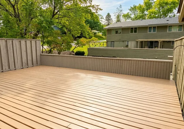 Photo 4 of Single family home for sale at 131 Windsor Ct, Saint Paul, MN 55112 | MLS# 7085350 | Listing updated on 2026-10-09