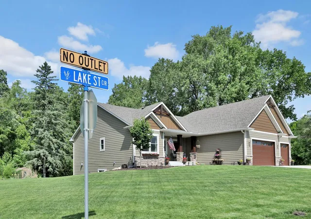 Photo 2 of Single family home for sale at 4144 Shady Oak Rd S, Hopkins, MN 55343 | MLS# 7085360 | Listing updated on 2026-10-12