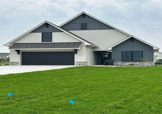 2nd image of 2349 Sharon Ln, Hudson, WI 54016 | MLS# 7085408