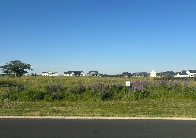 3rd image of 3804 Mayowood Rd Sw, Rochester, MN 55902 | MLS# 7085441