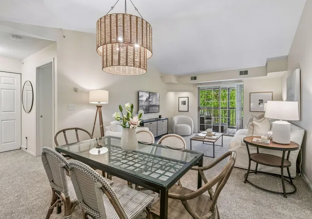 4th image of 1350 Douglas Dr N #309, Minneapolis, MN 55422 | MLS# 7085455