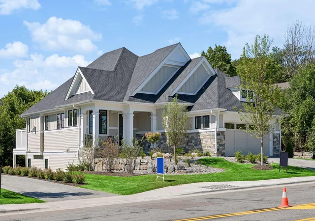 70th image of 264 Wayzata Blvd E, Wayzata, MN 55391 | MLS# 7085464