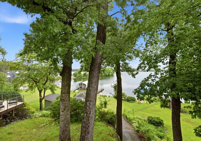 3rd image of 5510 Maple Heights Rd, Excelsior, MN 55331 | MLS# 7085468
