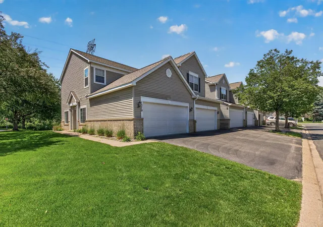 Homes for sale in Shakopee, MN | 1370 Preston Ln, Shakopee, MN 55379 | MLS# 7085491