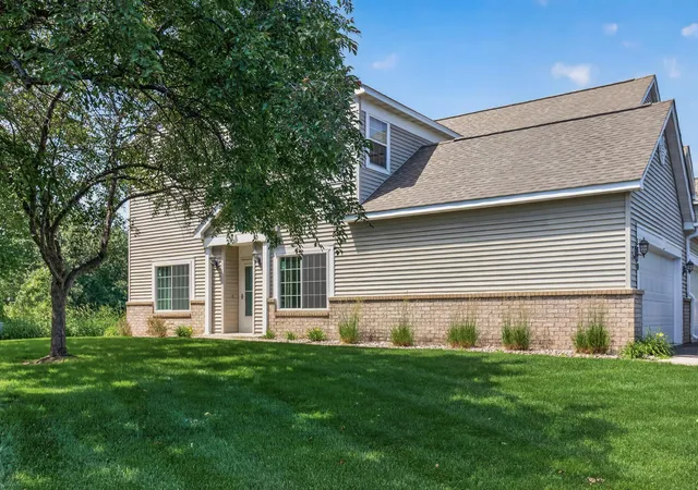 Homes for sale in Shakopee, MN | 1370 Preston Ln, Shakopee, MN 55379 | MLS# 7085491
