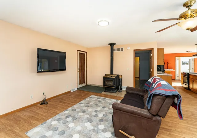 5th image of 24413 Pickwick Loop Rd, Winona, MN 55987 | MLS# 7085550
