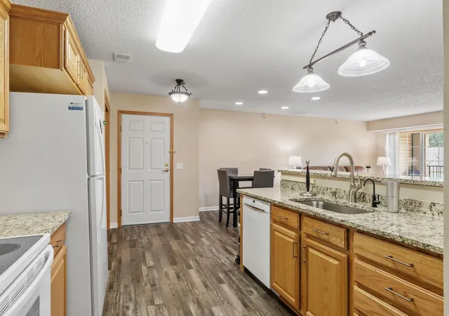Photo 3 of Condo for sale at 15631 Linnet St Nw #3-202, Andover, MN 55304 | MLS# 7085605 | Listing updated on 2026-09-15