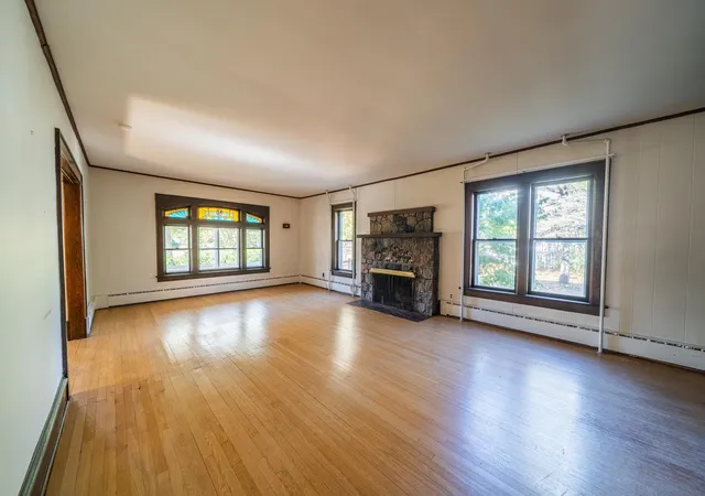 5th image of 1115 Summit Ave, Detroit Lakes, MN 56501 | MLS# 7085673