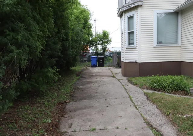 3rd image of 414 12Th St N, Fargo, ND 58102 | MLS# 7085755