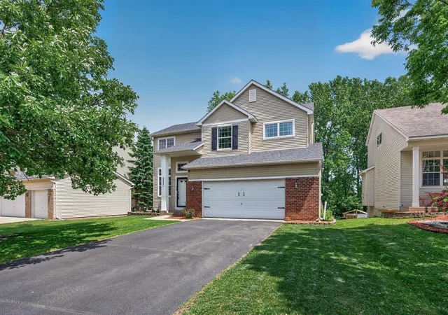Homes for sale in Woodbury, MN | 3351 N View Ln, Woodbury, MN 55125 | MLS# 7085797