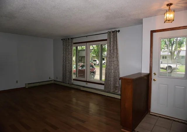 Homes for sale in Barnesville, MN | 405 10Th St Se, Barnesville, MN 56514 | MLS# 7085811