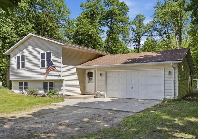 Homes for sale in Detroit Lakes, MN | 16236 305Th Ave, Detroit Lakes, MN 56501 | MLS# 7085829