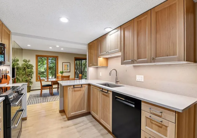 Photo 3 of Condo for sale at 6051 Laurel Ave #112, Minneapolis, MN 55416 | MLS# 7085832 | Listing updated on 2026-08-27