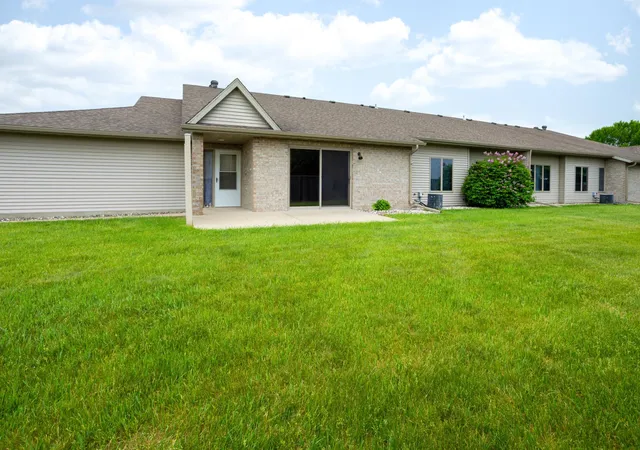 Homes for sale in West Fargo, ND | 1415 Heatherwood Ct #4, West Fargo, ND 58078 | MLS# 7085845