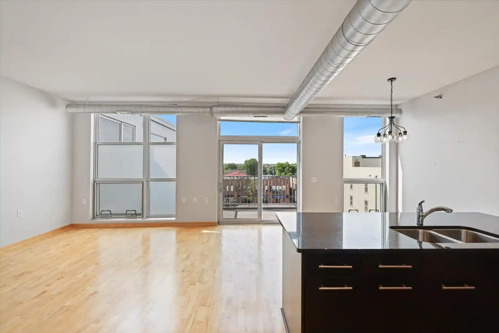 Listing Photo 2 - Condo for sale in 1211 Lagoon Ave located at 1211 Lagoon Ave, Minneapolis, MN 55408 - Unit #510