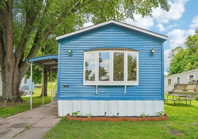 Homes for sale in Lindstrom, MN | 13100 318th St #131, Lindstrom, MN 55045 | MLS# 7085898