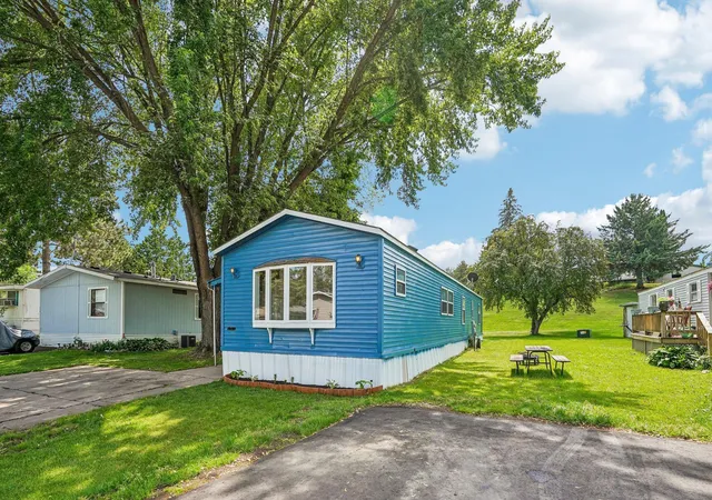 Homes for sale in Lindstrom, MN | 13100 318Th St #131, Lindstrom, MN 55045 | MLS# 7085898