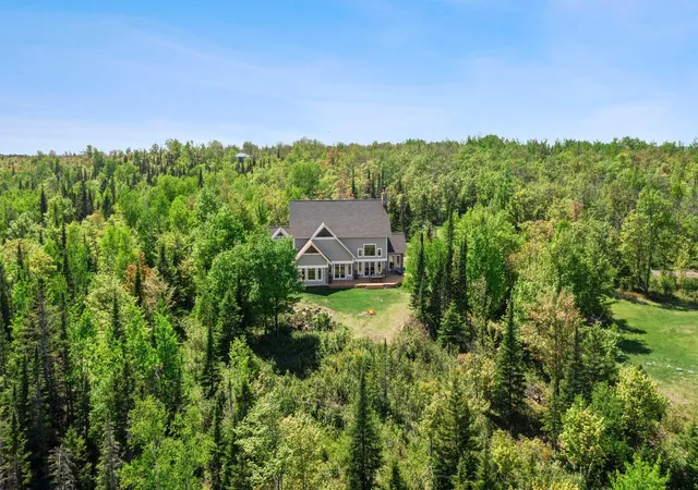 5th image of 685 Cuttingwood Rd, Two Harbors, MN 55616 | MLS# 7085899