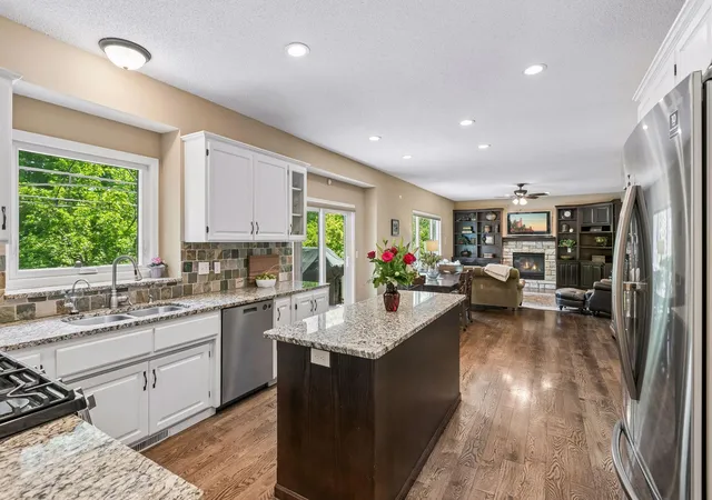 3rd image of 9176 Tewsbury Gate N, Maple Grove, MN 55311 | MLS# 7085906