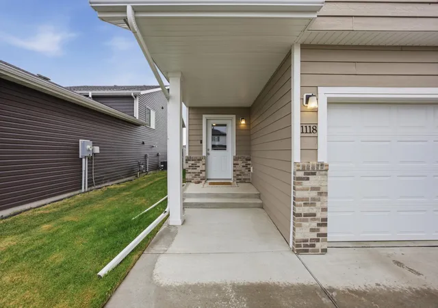 Homes for sale in West Fargo, ND | 1118 Albert Ct W, West Fargo, ND 58078 | MLS# 7085934