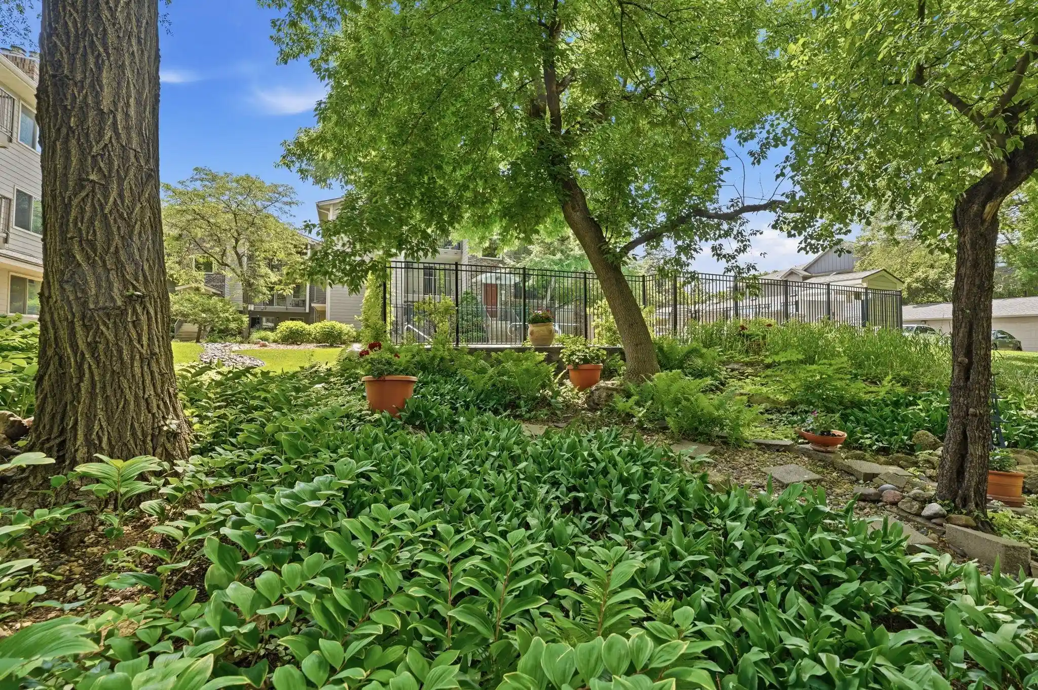 Listing Photo 28 - Condo for sale in 2120 Ridge Dr located at 2120 Ridge Dr, St. Louis Park, MN 55416 - Unit #34