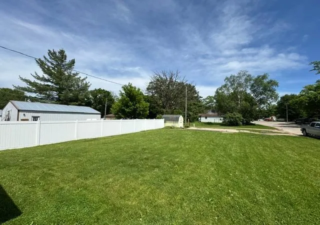 3rd image of 114 Central Ave S, Bertha, MN 56437 | MLS# 7085954