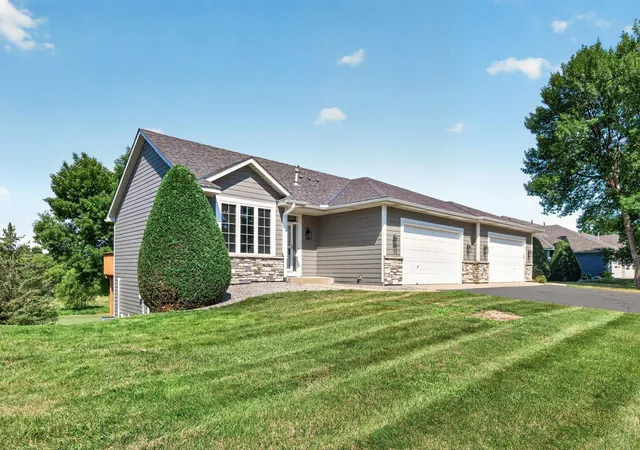 1st image of 518 Buffalo Run Rd, Buffalo, MN 55313 | MLS# 7085965