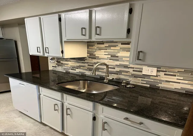 2nd image of 3320 Louisiana Ave S #402, Minneapolis, MN 55426 | MLS# 7085969