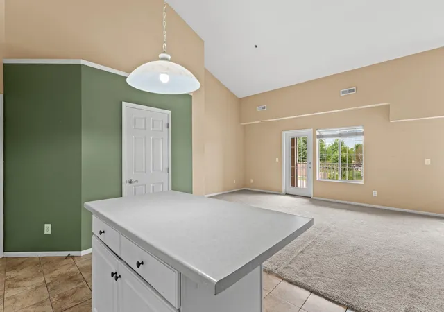 3rd image of 3812 9Th St Nw #C, Rochester, MN 55901 | MLS# 7085972