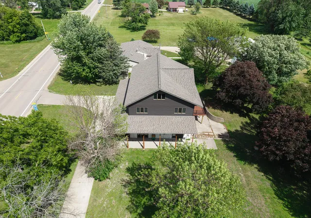 Photo 3 of Single family home for sale at 831 2nd Street Sw, Glenville, MN 56036 | MLS# 7085977 | Listing updated on 2026-07-31