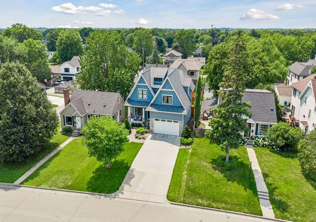 Homes for sale in Edina, MN | 5840 Zenith Ave S, Edina, MN 55410 | MLS# 7085978