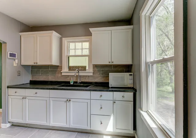 Photo 3 of Single family home for sale at 1612 County Rd C E, Saint Paul, MN 55109 | MLS# 7085992 | Listing updated on 2026-09-12