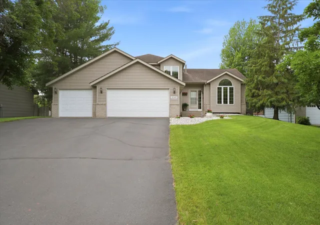 Homes for sale in Coon Rapids, MN | 12140 Jonquil St Nw, Coon Rapids, MN 55433 | MLS# 7086010