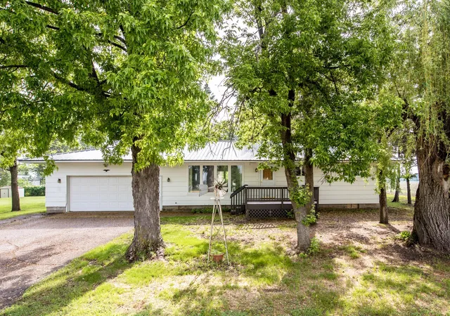 Homes for sale in Carlos, MN | 510 Douglas Ave, Carlos, MN 56319 | MLS# 7086135