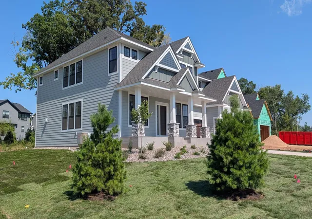 2nd image of 11168 Masters St N, Lake Elmo, MN 55042 | MLS# 7086147