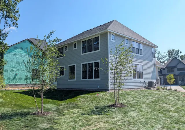 3rd image of 11168 Masters St N, Lake Elmo, MN 55042 | MLS# 7086147
