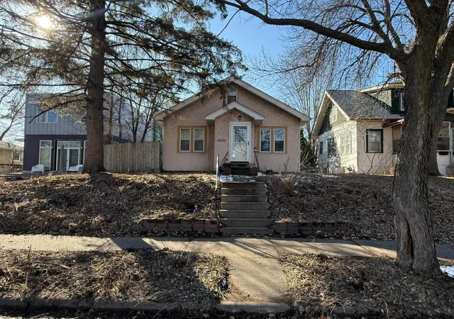 1st image of 2632 35th Ave S, Minneapolis, MN 55406 | MLS# 7086164