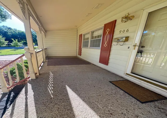 2nd image of 906 Birch St, Marshall, MN 56258 | MLS# 7086166