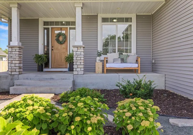 image of 589 Montrose Ave, Delano, MN 55328 | MLS# 7086173